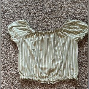 American Eagle Outfitters Cropped Green Puff Sleeve Blouse